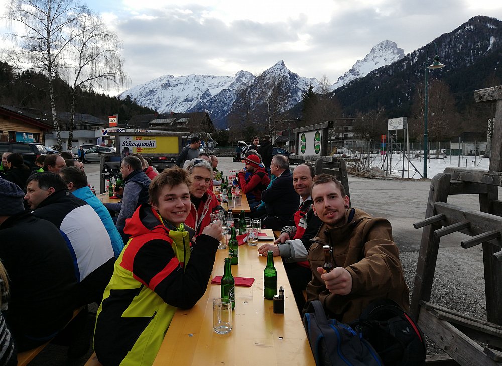 Gruppenbild auf der Piste