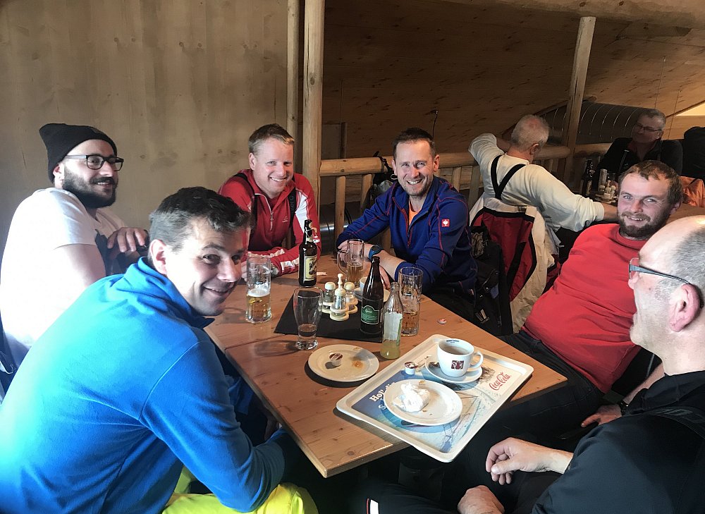 Gruppenbild auf der Piste